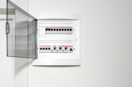 Travaux d'&eacute;lectricit&eacute; &agrave; Saint-Martin-d'H&egrave;res, quand faire appel &agrave; un pro ?